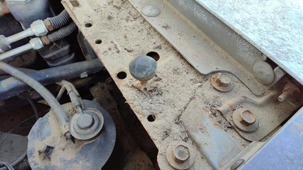 1984 Deville Sedan Hood Bumper Set Front And Rear Oem Stops Spacers Adjusters — photo 3