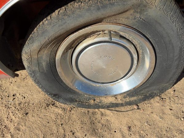 1973-1977 Ford Maverick Wheel Cover 8-Slot D3Dz1130A — photo 2