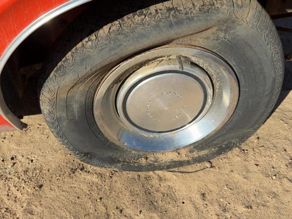 1973-1977 Ford Maverick Wheel Cover 8-Slot D3Dz1130A — photo 3