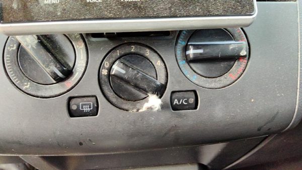 10-11 Nissan Versa Temperature Control Module In Dash Heater Ac Head Unit Oem — photo 2