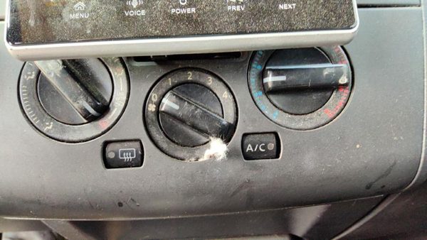 10-11 Nissan Versa Temperature Control Module In Dash Heater Ac Head Unit Oem — photo 3