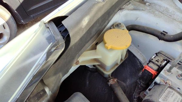 2010-2012 Subaru Legacy Outback Power Steering Fluid Remote Reservoir Tank 2.5L — photo 1