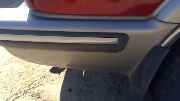 98-05 Chevy S10 Blazer Passenger Right Rear Bumper End Cap Oem Quarter Mouding — photo 3