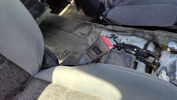 2013-20 Dodge Ram 1500 Passenger Right Front Seat Belt Buckle Receiver Oem Black — photo 3