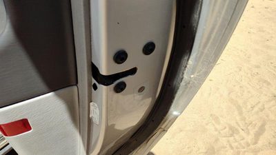04-07 Pacifica Passenger Right Rear Door Latch With Rods/Cables Oem Back