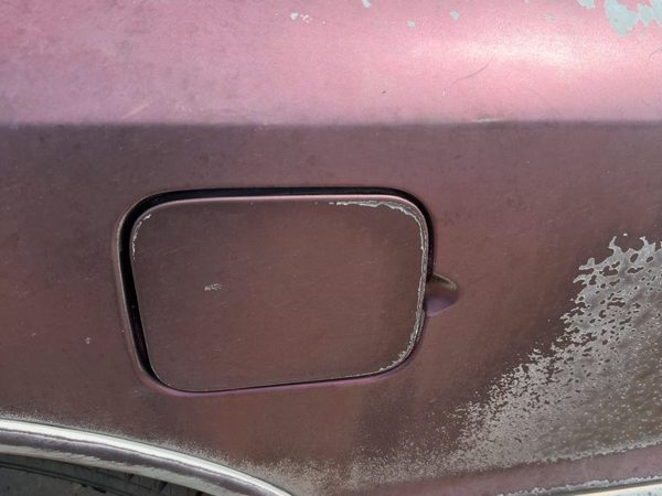 1992-1999 Olds Eighty Eight Fuel Tank Door With Hinge Gas Lid Oem Filler Maroon — photo 1