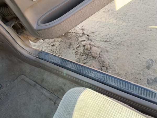 89-96 Buick Century Passenger Right Lower Sill Step Moulding Trim Panel Oem Tan — photo 1