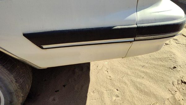 89-96 Buick Century Driver Left Rear Moulding On Quarter Panel Oem — photo 2