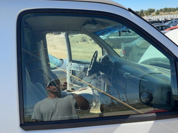 1996-2024 Chevy Express 2500 Passenger Right Front Side Window Door Glass Oem — photo 3