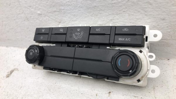 2011-2016 Ford F250 Temperature Control Module In Dash Heater Ac Head Unit Oem — photo 4