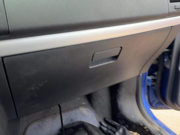 10-12 Nissan Sentra Glove Box Assembly Complete Door With Latch Oem Charcoal X — photo 2