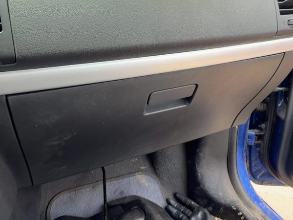 10-12 Nissan Sentra Glove Box Assembly Complete Door With Latch Oem Charcoal X — photo 3