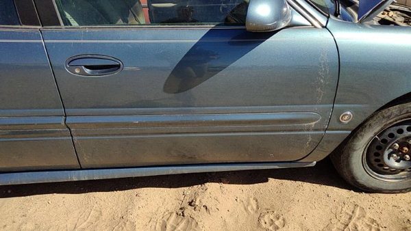 2001 Buick LeSabre Front Door RH Blue — photo 2