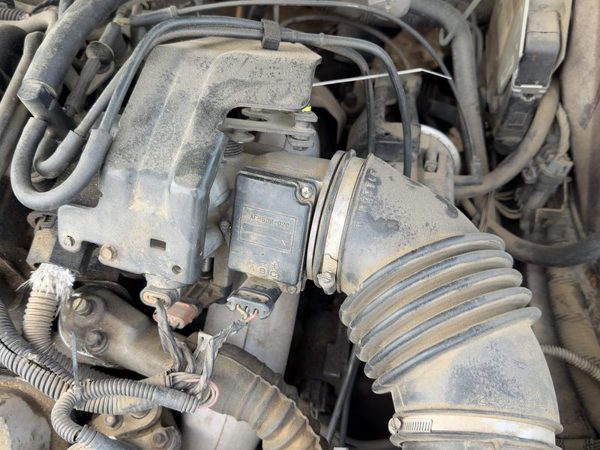 1994 Olds Eighty Eight Throttle Body Valve Oem With Sensors 3.8L 24501990 — photo 5