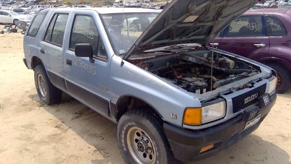 1992 Isuzu Rodeo — vehicle photo 7