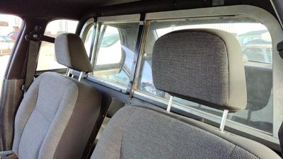 2003-2005 Ford Crown Vic Pair Of Front Headrests Oem Left Right Set Seat