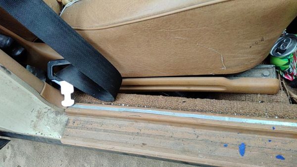 1979-1985 Mercedes 300Td Passenger Right Side Seat Trim Panel Oem Brown — photo 2