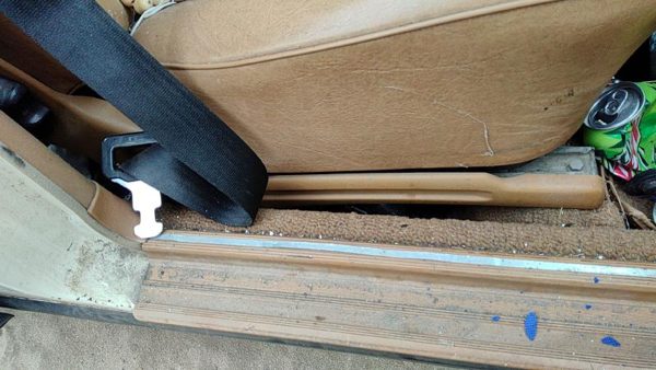 1979-1985 Mercedes 300Td Passenger Right Side Seat Trim Panel Oem Brown — photo 1