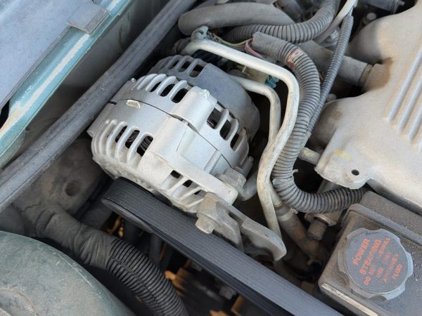 1999 Chevy Lumina Alternator OEM 105 Amp 3.1L V6 10464071 — photo 2