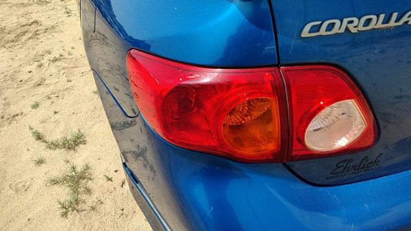 2009-2010 Toyota Corolla Driver Left Tail Light Brake Lamp Oem Rear 8156002460 — photo 1