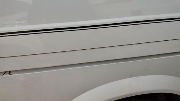 85-94 Gmc Safari Right Rear Sliding Door Roller Cover Trim Panel Moulding White — photo 4