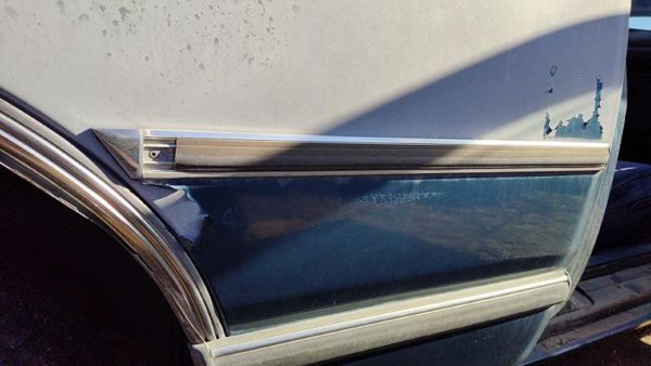 88-96 Olds Cutlass Cierra Passenger Right Rear Upper Moulding On Quarter Panel — photo 5