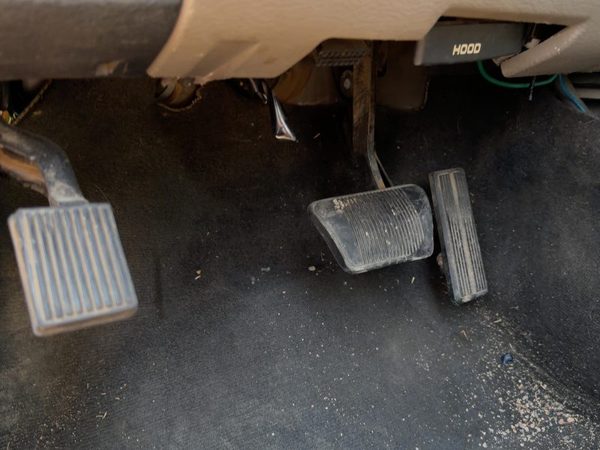2002 Dodge Ram 1500 Brake Pedal Assembly Oem — photo 1