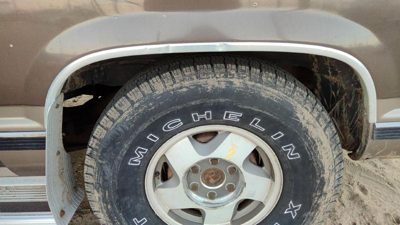 1994 Suburban 1500 Wheel Opening Moulding Chevy Driver Left Rear Flare OEM Back