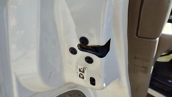 2002-2009 Gmc Envoy Driver Left Rear Door Latch With Rods/Cables Oem Back — photo 2
