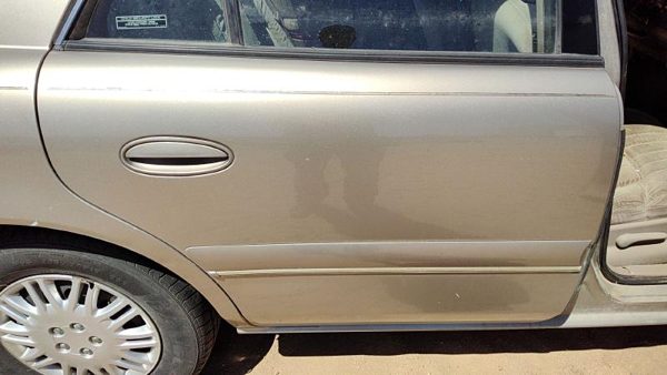 1999 Buick Century Rear Door RH Gold 49U — photo 2