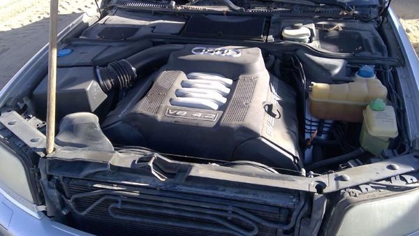 2000 Audi A8 Quattro — vehicle photo 11