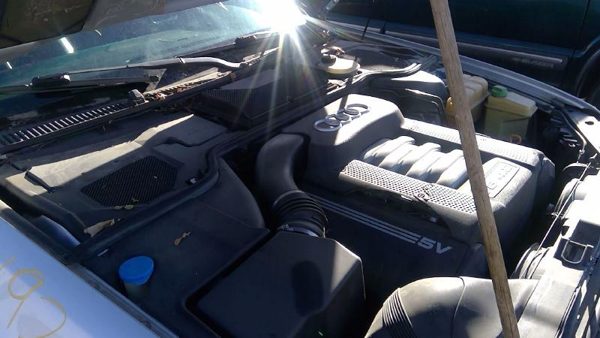 2000 Audi A8 Quattro — vehicle photo 9