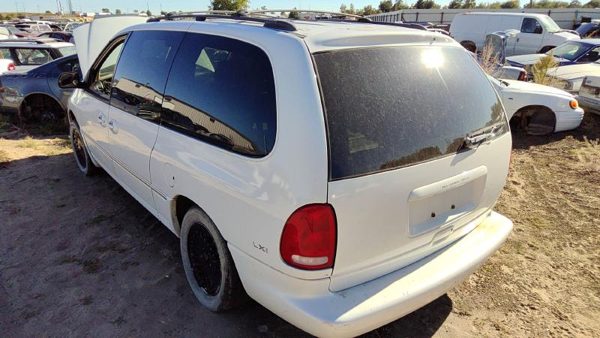 1998 Chrysler Town Cntry Exhaust Manifold & Country 3.8L — photo 4