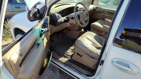 1998 Chrysler Town Cntry Exhaust Manifold & Country 3.8L — photo 6