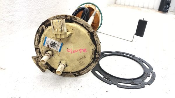 11-15 Ford F250 Complete Fuel Pump With Sending Unit Gas Level 6.7L Powerstroke — photo 5