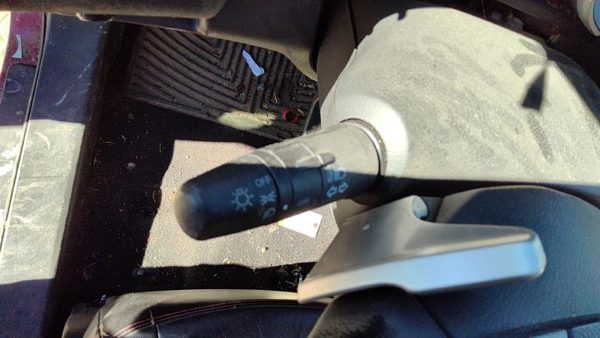2008-2009 Nissan Rogue Turn Signal Switch Column Control Lever Headlight Oem — photo 1