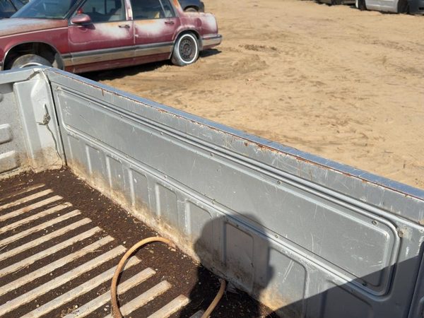 1991 Isuzu Pickup Trunk/decklid/hatch/tailgate Silver — photo 7