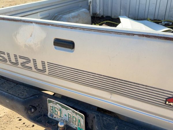 1991 Isuzu Pickup Trunk/decklid/hatch/tailgate Silver — photo 5
