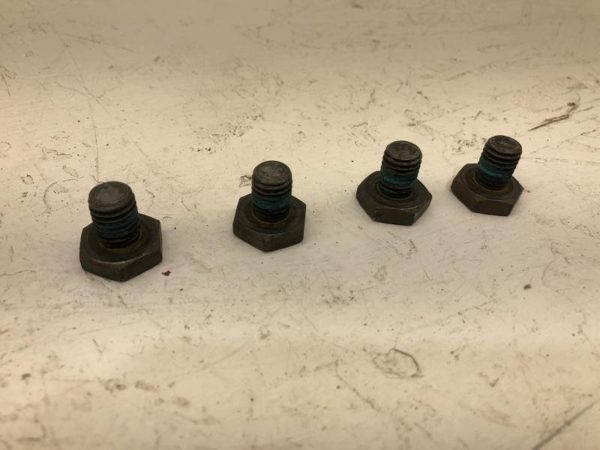 2007 Jeep Liberty Set Of Mounting Bolts For Torque Converter 3.7L At Hardware — photo 1