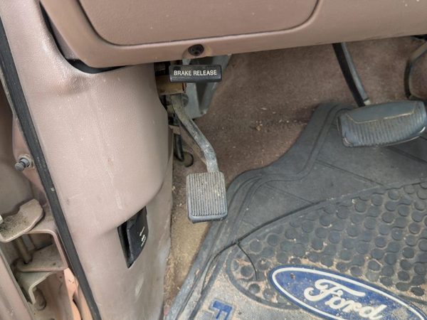 92-97 Ford F250 Parking Brake Pedal Assembly Oem Complete Emergency Unit — photo 3