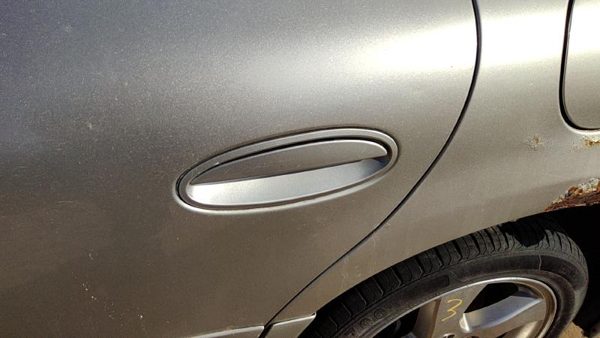 00-05 Pontiac Bonneville Driver Left Rear Outside Door Handle Back Silver 67U — photo 1