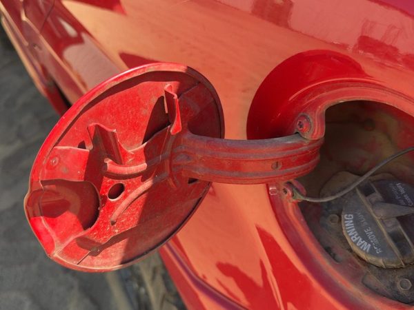 99-04 Grand Cherokee Fuel Tank Door With Hinge Gas Lid Oem Filler Flame Red Pr4 — photo 4