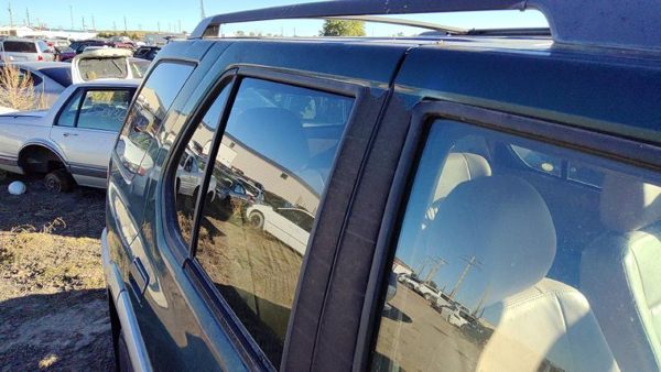 2000 Honda Passport Rear Door RH Hgm Huntsman Green Hail — photo 2