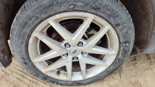 2011 Ford Fusion Wheel — photo 2