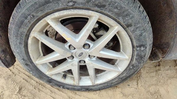 2011 Ford Fusion Wheel — photo 3