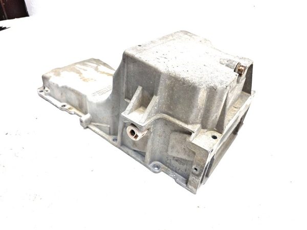 1999-2006 Sierra 2500 Hd Engine Oil Pan With Pickup Tube Oem 6.0L 12579273 — photo 9