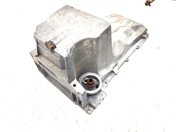 1999-2006 Sierra 2500 Hd Engine Oil Pan With Pickup Tube Oem 6.0L 12579273 — photo 10