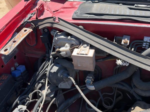 1994 Nissan Pathfinder Windshield Wiper Motor Front OEM 2881559G00 — photo 1