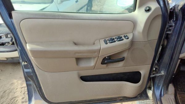 04-05 Ford Explorer Driver Left Front Door Trim Panel With Master Switch Tan Gp — photo 1