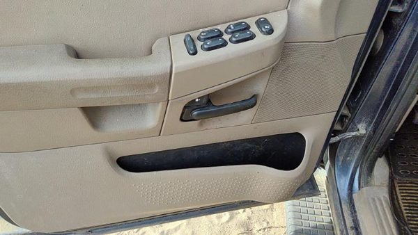 04-05 Ford Explorer Driver Left Front Door Trim Panel With Master Switch Tan Gp — photo 7